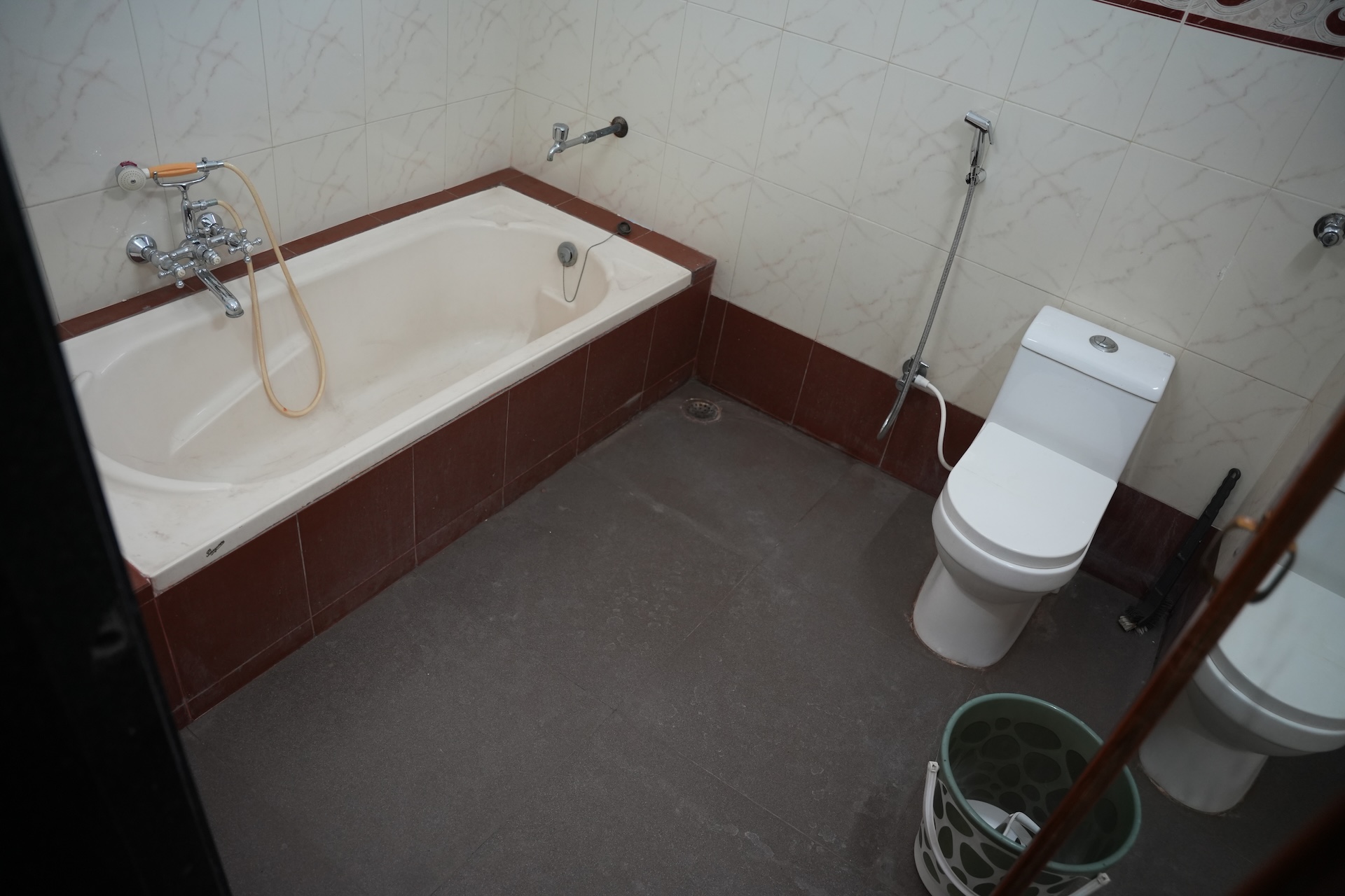 Bathroom vanity